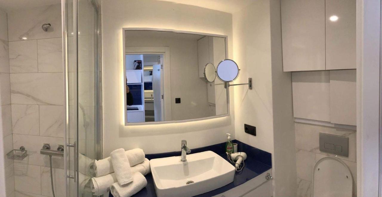 Luxury Sea View Orbi City Batoemi Buitenkant foto