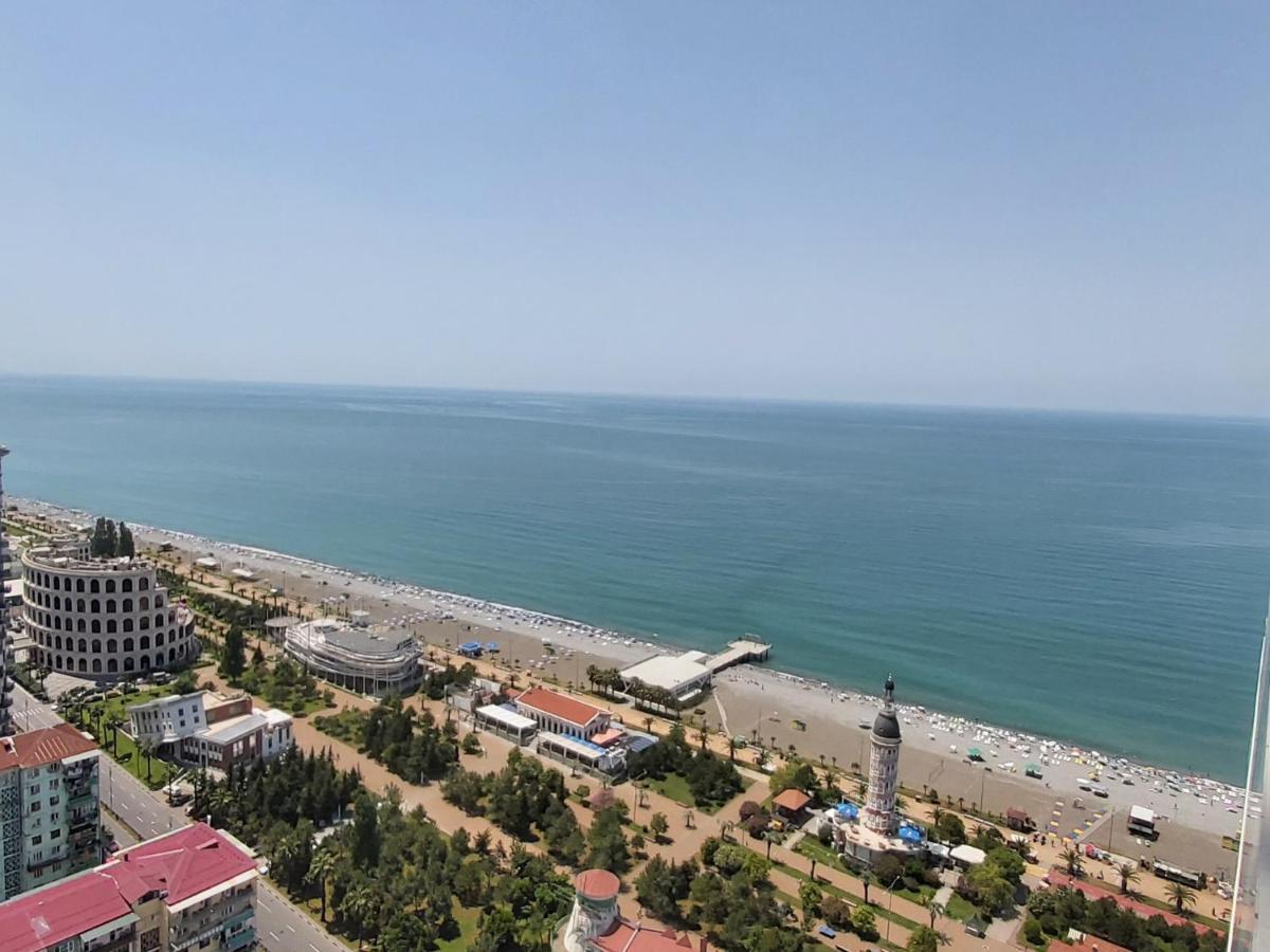 Luxury Sea View Orbi City Batoemi Buitenkant foto
