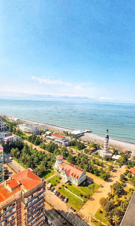 Luxury Sea View Orbi City Batoemi Buitenkant foto