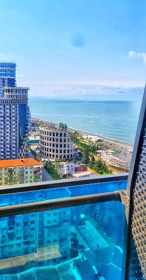 Luxury Sea View Orbi City Batoemi Buitenkant foto