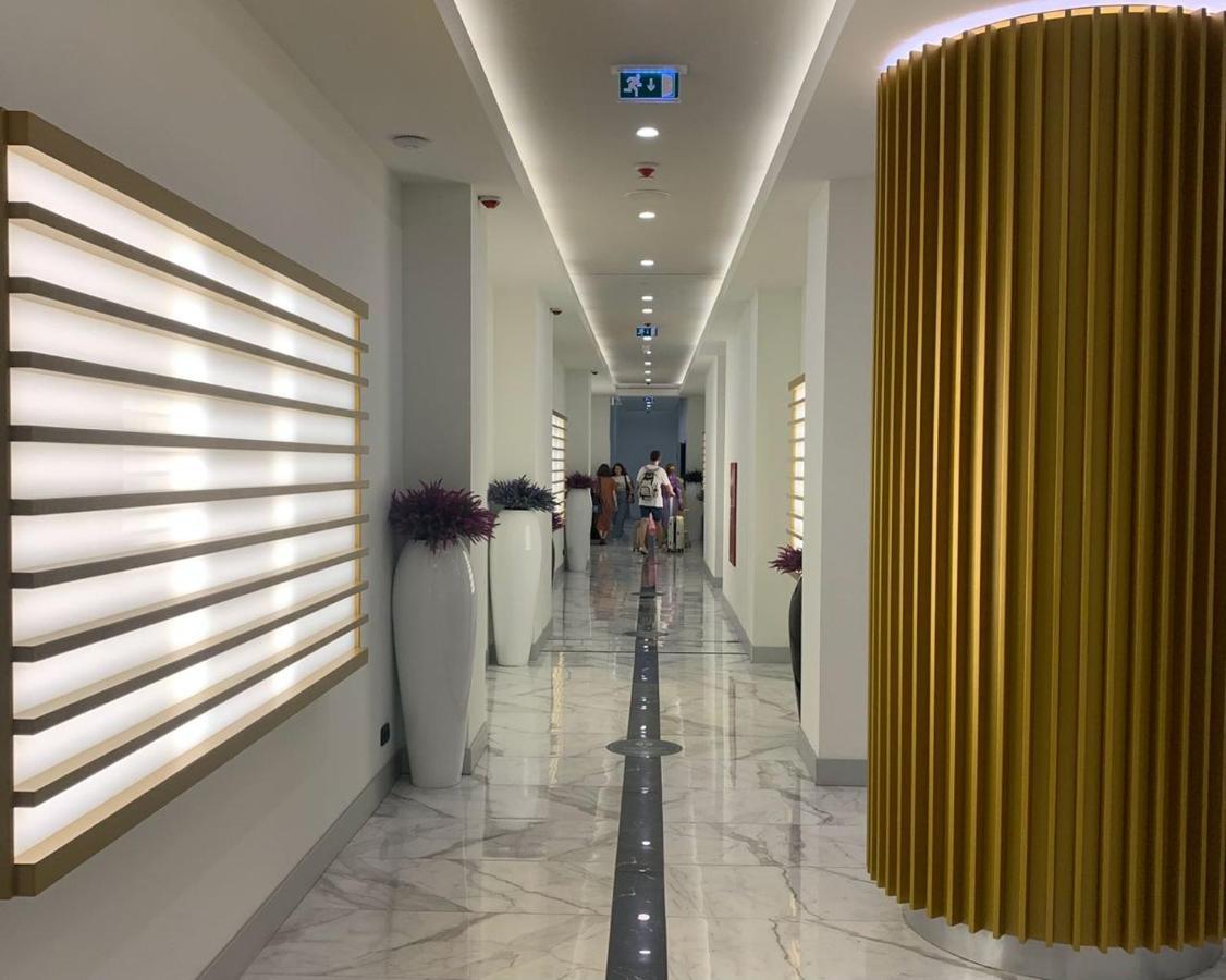 Luxury Sea View Orbi City Batoemi Buitenkant foto